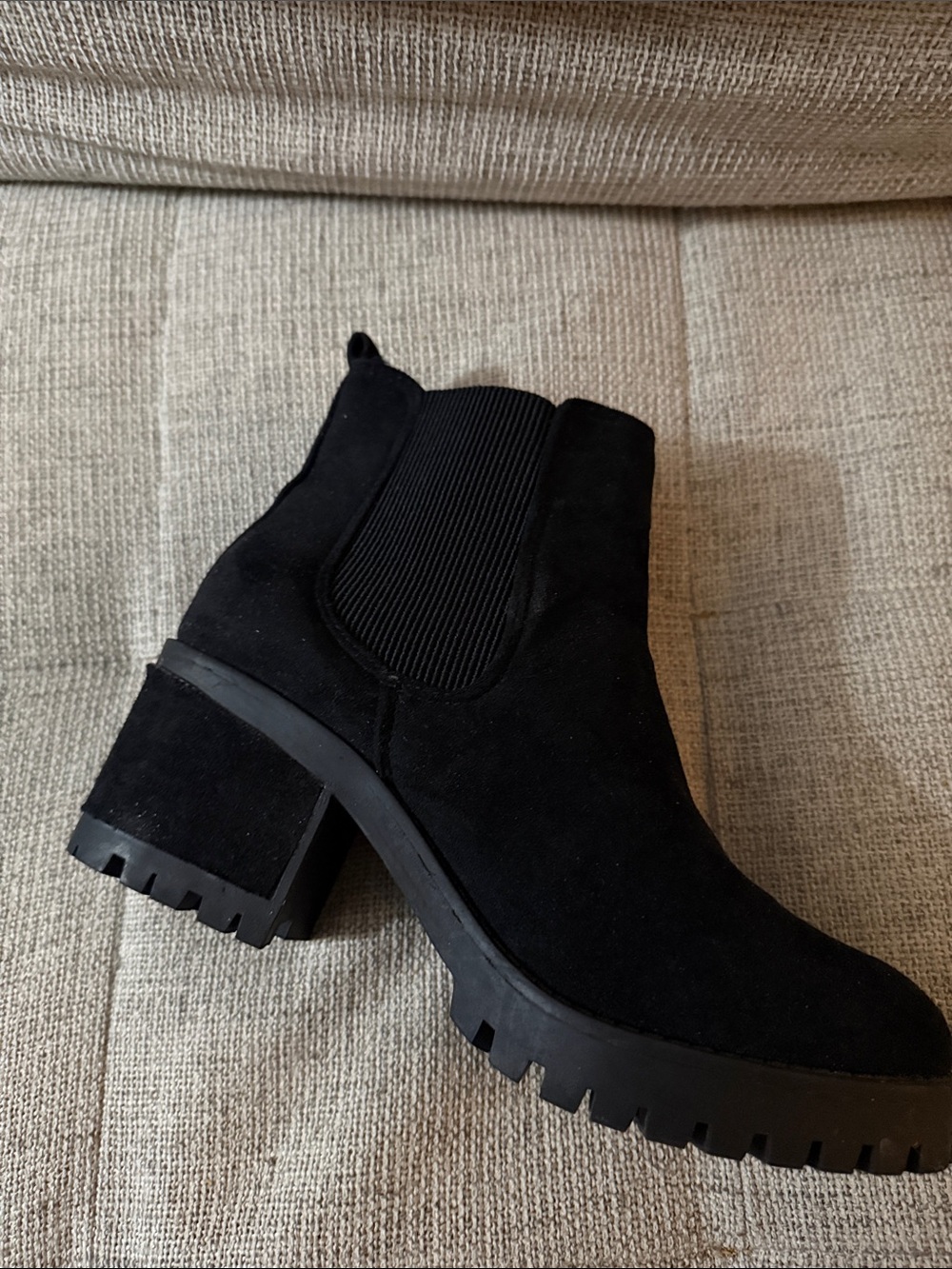 Steve brand Black Chelsea Lug Sole Ankle Boots - Women's